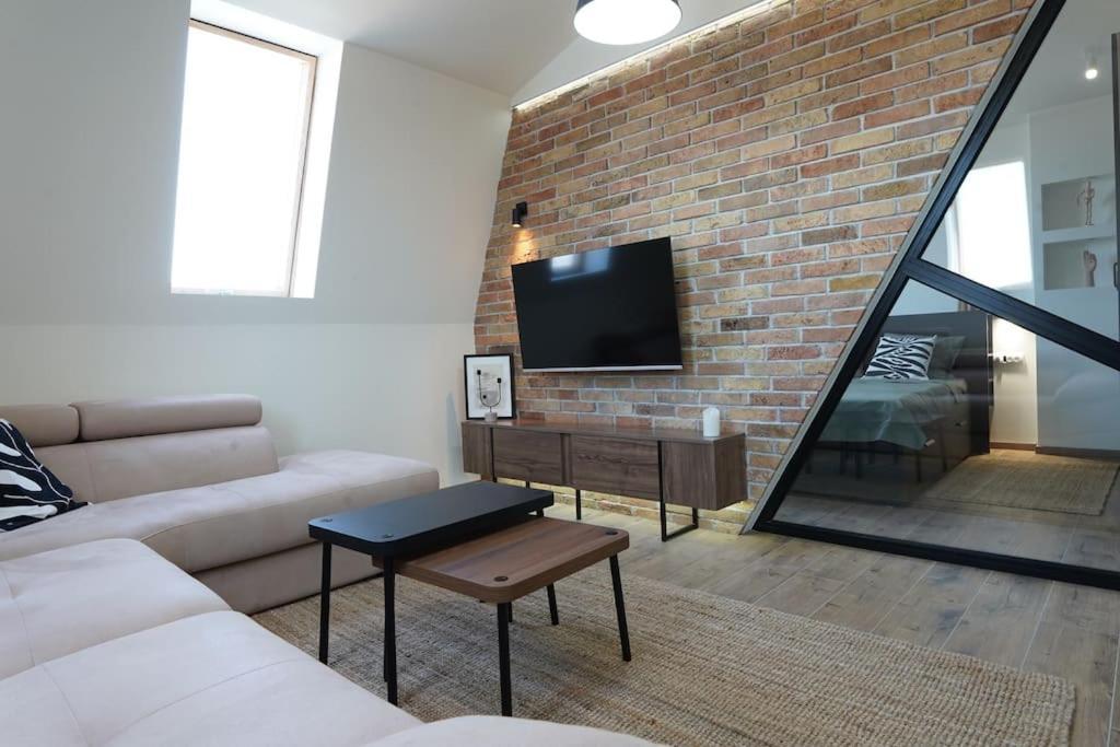 Apartment Cloud *